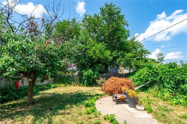 Additional image 11 of 209 Gibson Ave