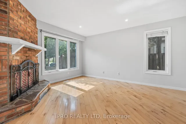Additional image 4 of 35 Barrington Cres