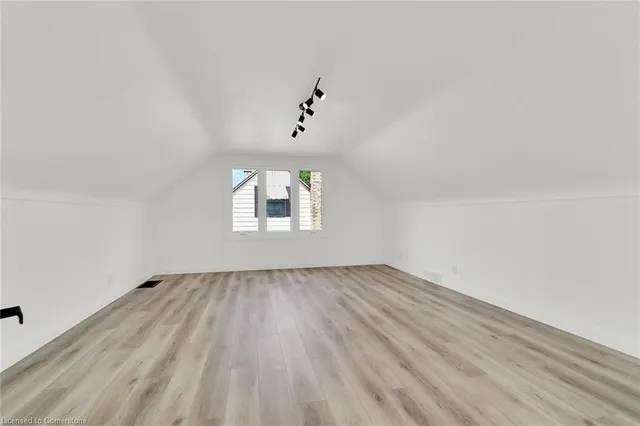 Additional image 26 of 45 Sylvia Cres