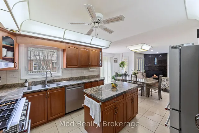 Additional image 9 of 415 Everton Dr