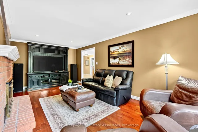 Additional image 15 of 29 Laurendale Ave