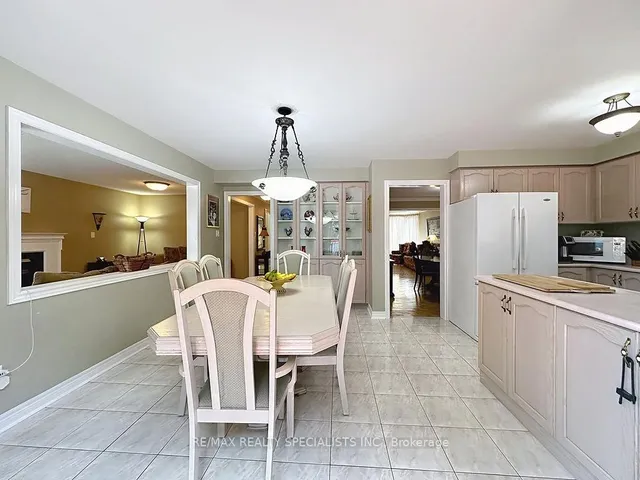 Additional image 12 of 9 Siesta Crt