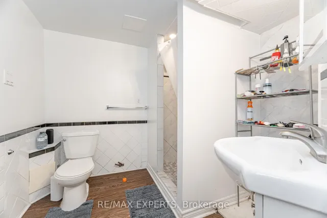 Additional image 36 of 94 Queen Mary Dr