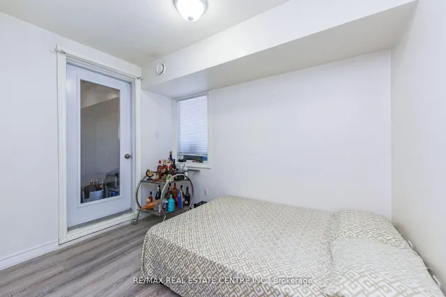 Additional image 12 of 7405 Goreway Dr Unit 520