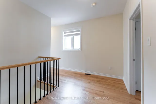 Additional image 20 of 1424 National Common