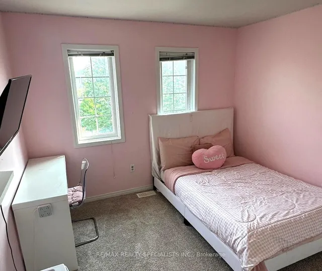 Additional image 16 of 302 Black Dr