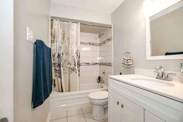 Additional image 26 of 24 Vivians Cres