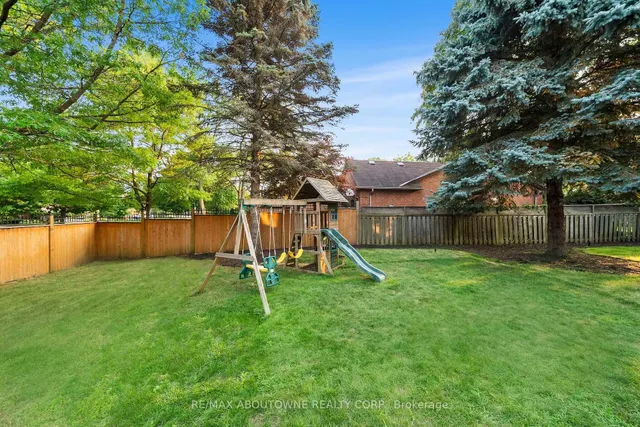 Additional image 45 of 360 Claremont Cres