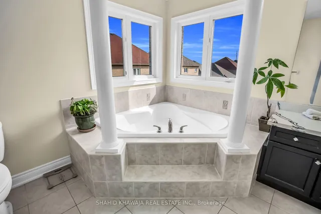 Additional image 34 of 46 Balin Cres