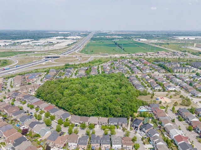 Additional image 26 of 1204 Fox Cres