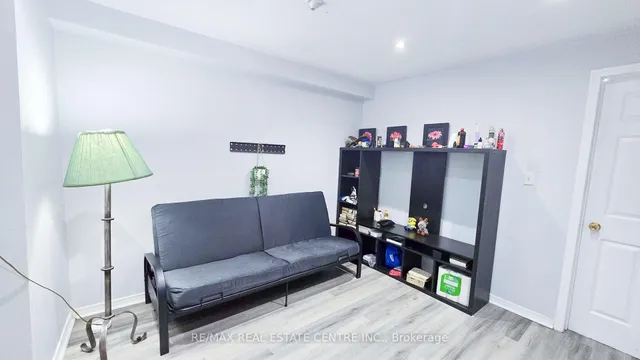 Additional image 30 of 131 Seahorse Ave