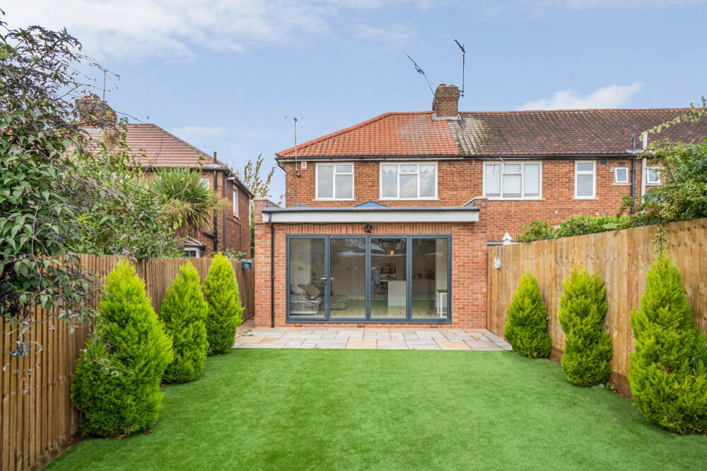 Additional image 10 of Heathcote Avenue, Hatfield, AL10