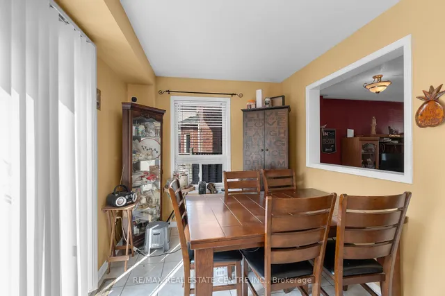 Additional image 12 of 140 Saintsbury Cres