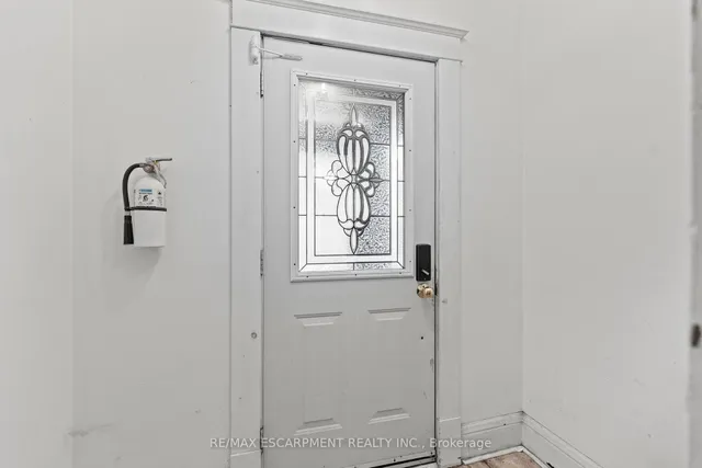 Additional image 5 of 14 Norway Ave