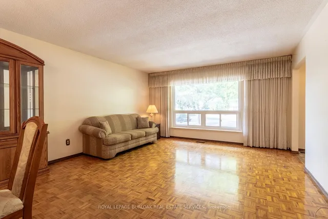 Additional image 8 of 3072 Parkgate Cres