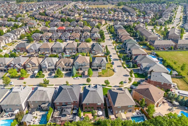 Additional image 50 of 64 Sutherland Cres