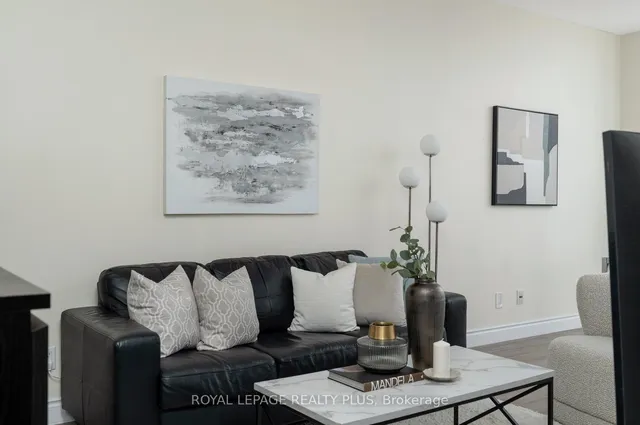 Additional image 5 of 1359 Rathburn Rd Unit 903