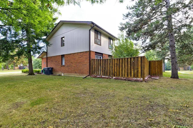 Additional image 49 of 90 Dawson Cres Unit 90