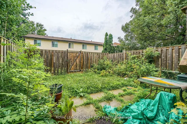 Additional image 30 of 7475 Goreway Dr Unit 49