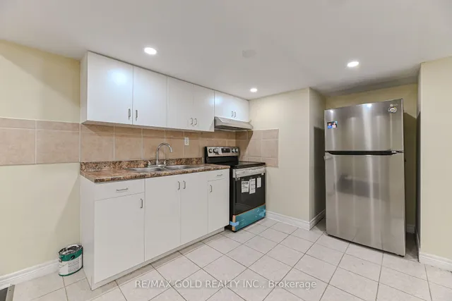 Additional image 41 of 63 Hiberton Cres