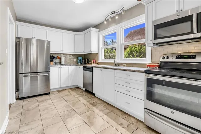 Additional image 14 of 59 Cloverdale Ave