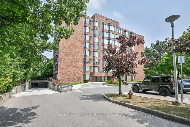 Additional image 2 of 200 Limeridge Rd Unit 703