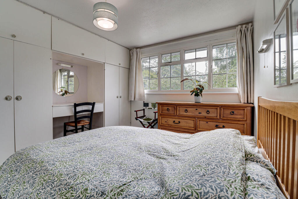 Additional image 8 of Sherwoods Rise, Harpenden, Hertfordshire, AL5