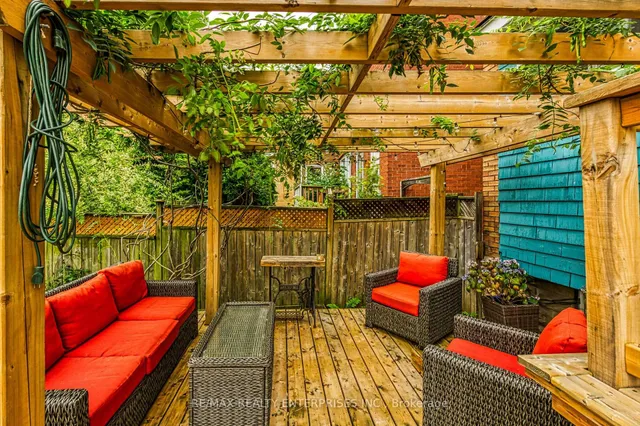 Additional image 38 of 67 Kensington Ave