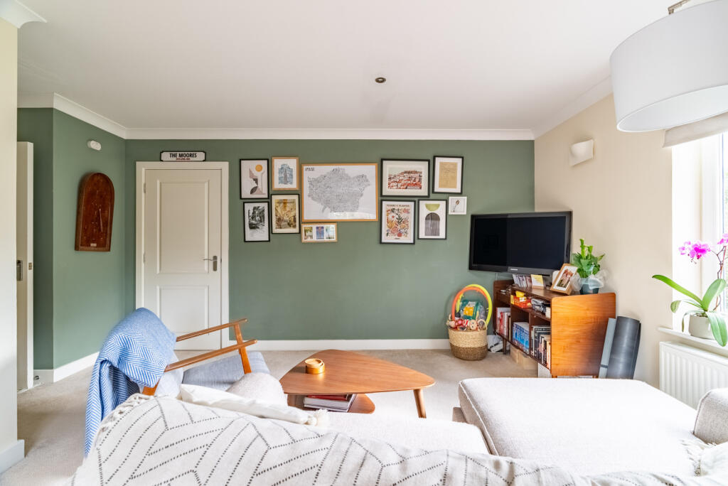 Additional image 17 of Bakers Close, St. Albans, Hertfordshire, AL1