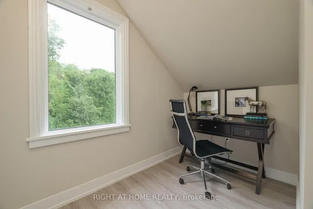 Additional image 35 of 998 Sulphur Springs