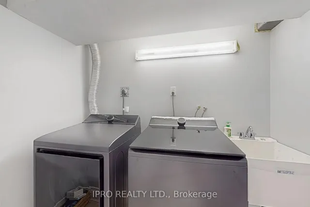 Additional image 29 of 5138 Lampman Ave