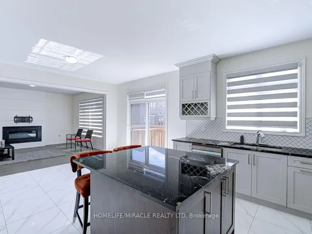 Additional image 13 of 8 Jenwood Cres