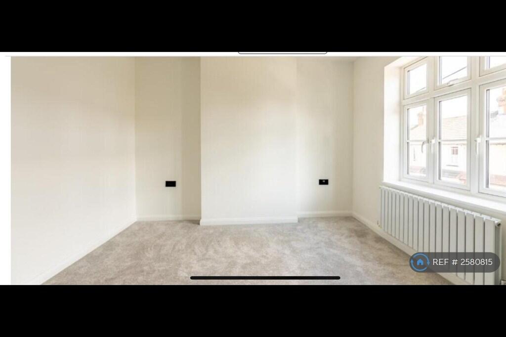 Additional image 12 of Kimberley Road, St. Albans, AL3