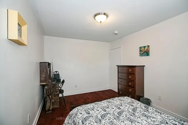 Additional image 25 of 24 Vivians Cres