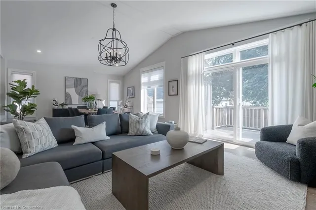 Additional image 20 of 20 Mountain Park Ave