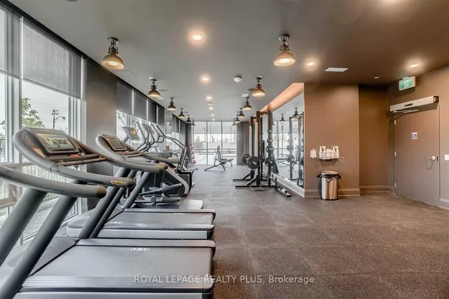 Additional image 28 of 1050 Main St Unit 208