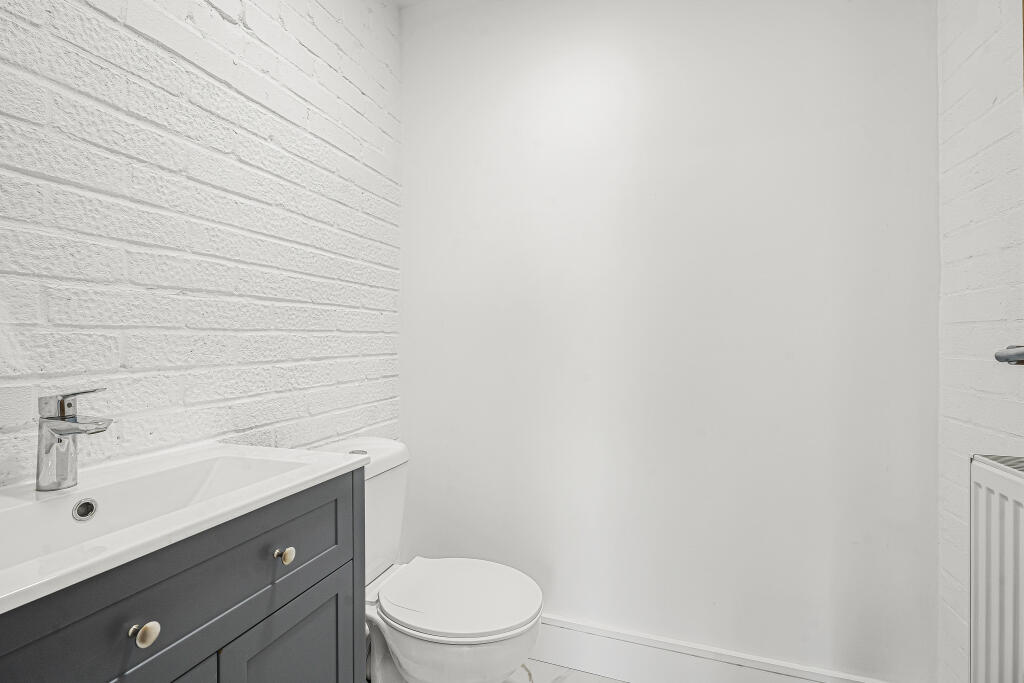 Additional image 8 of Breakmead, Welwyn Garden City, Hertfordshire, AL7