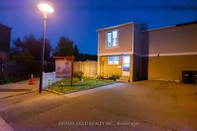 Additional image 3 of 11 Jasmine Sq