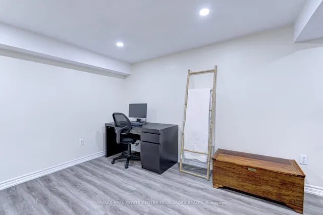 Additional image 44 of 90 Dawson Cres Unit 90