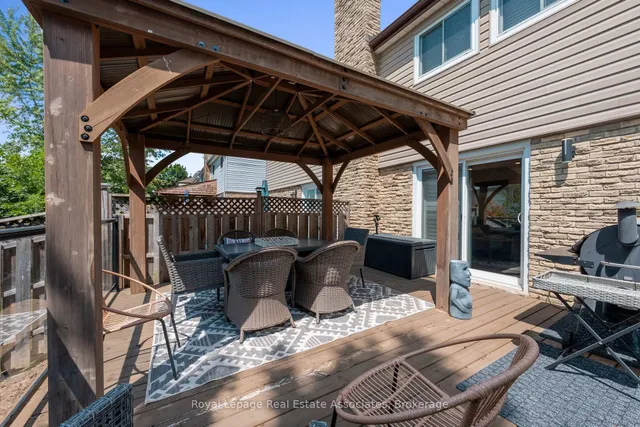 Additional image 27 of 53 Fanshawe Dr