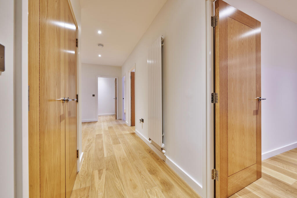 Additional image 12 of Gibbs Close, Harpenden, Herts, AL5