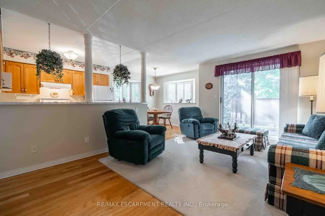 Additional image 7 of 3499 Upper Middle Rd Unit 102