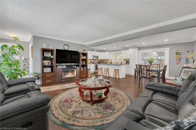 Additional image 19 of 982 Highland Rd