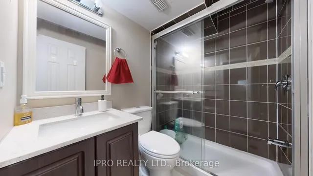 Additional image 47 of 169 Fennamore Terr