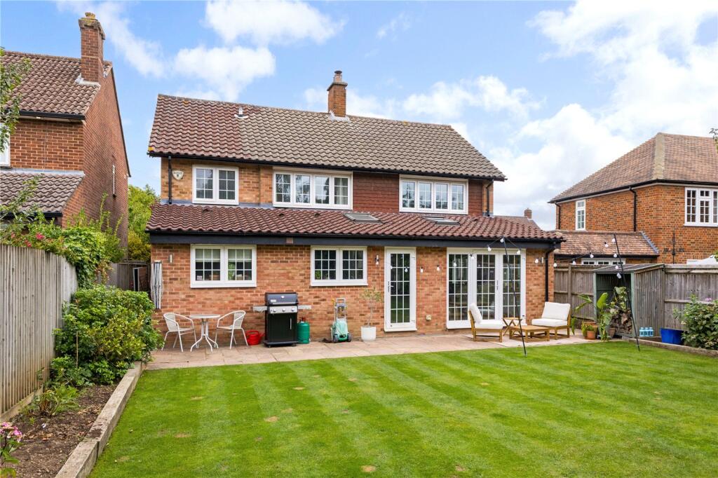 Additional image 18 of Gainsborough Avenue, St. Albans, Herts, AL1