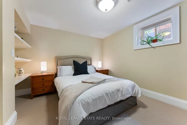 Additional image 35 of 1511 Jasmine Cres