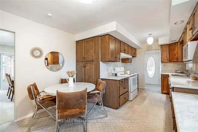 Additional image 13 of 231 BARRYMORE Crt