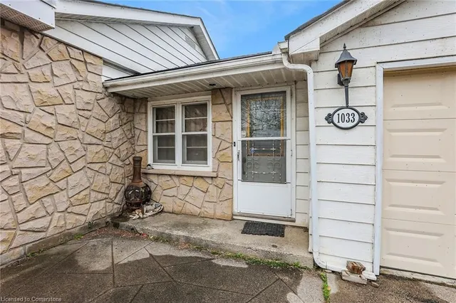 Additional image 41 of 1033 North Service Rd