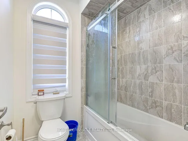 Additional image 28 of 8 Jenwood Cres