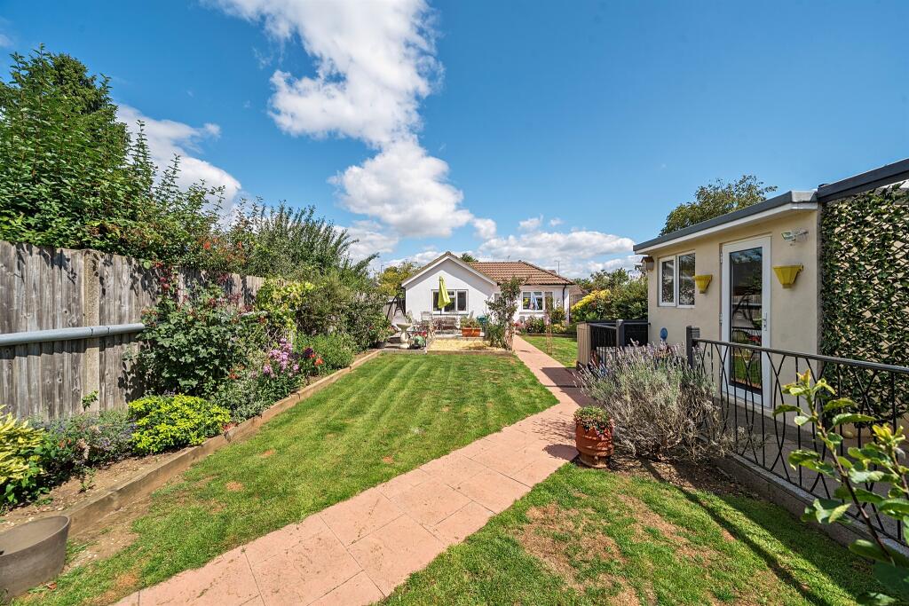 Additional image 19 of High Oaks, St. Albans